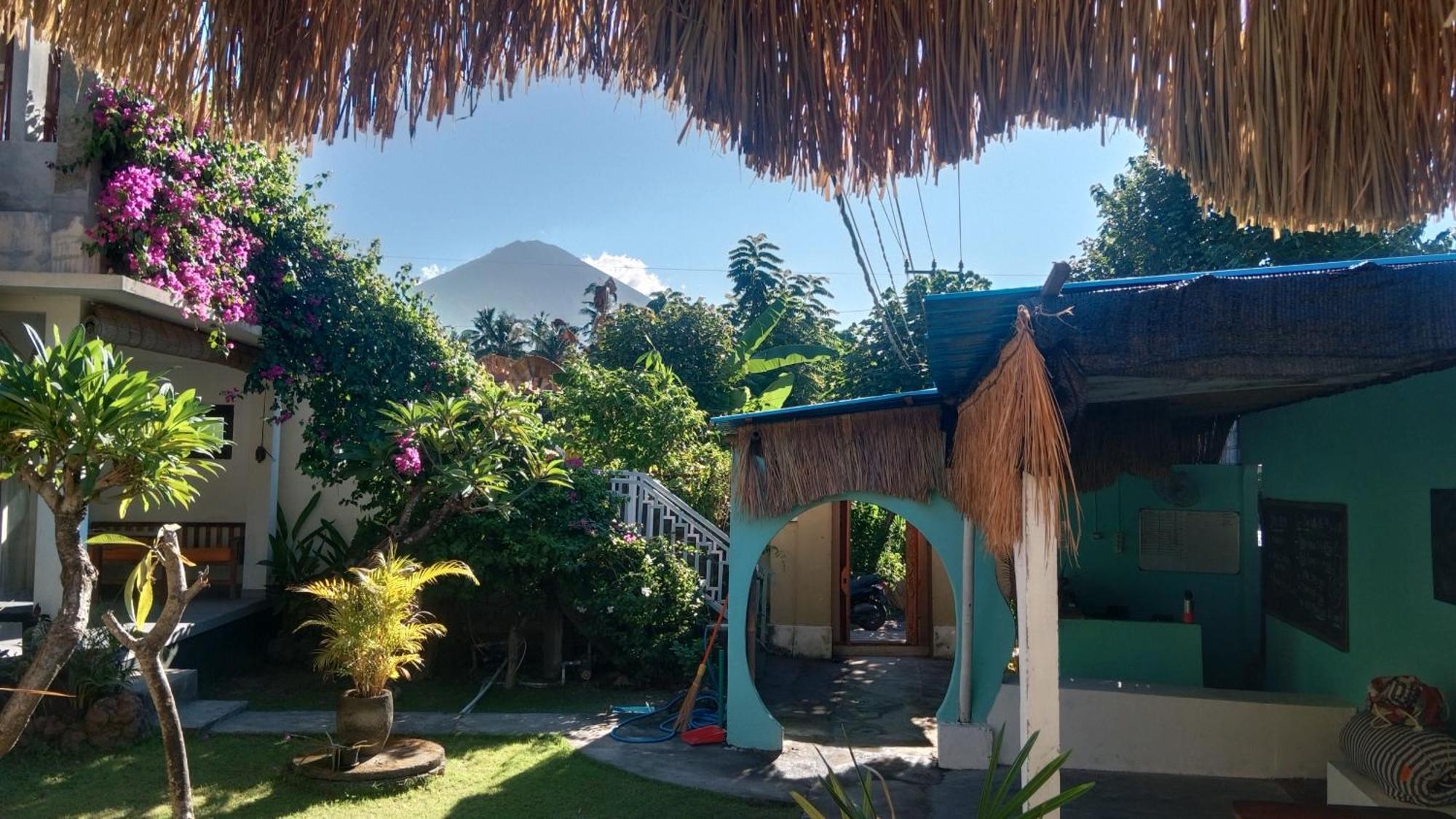 Black Sand Hostel Amed מראה חיצוני תמונה