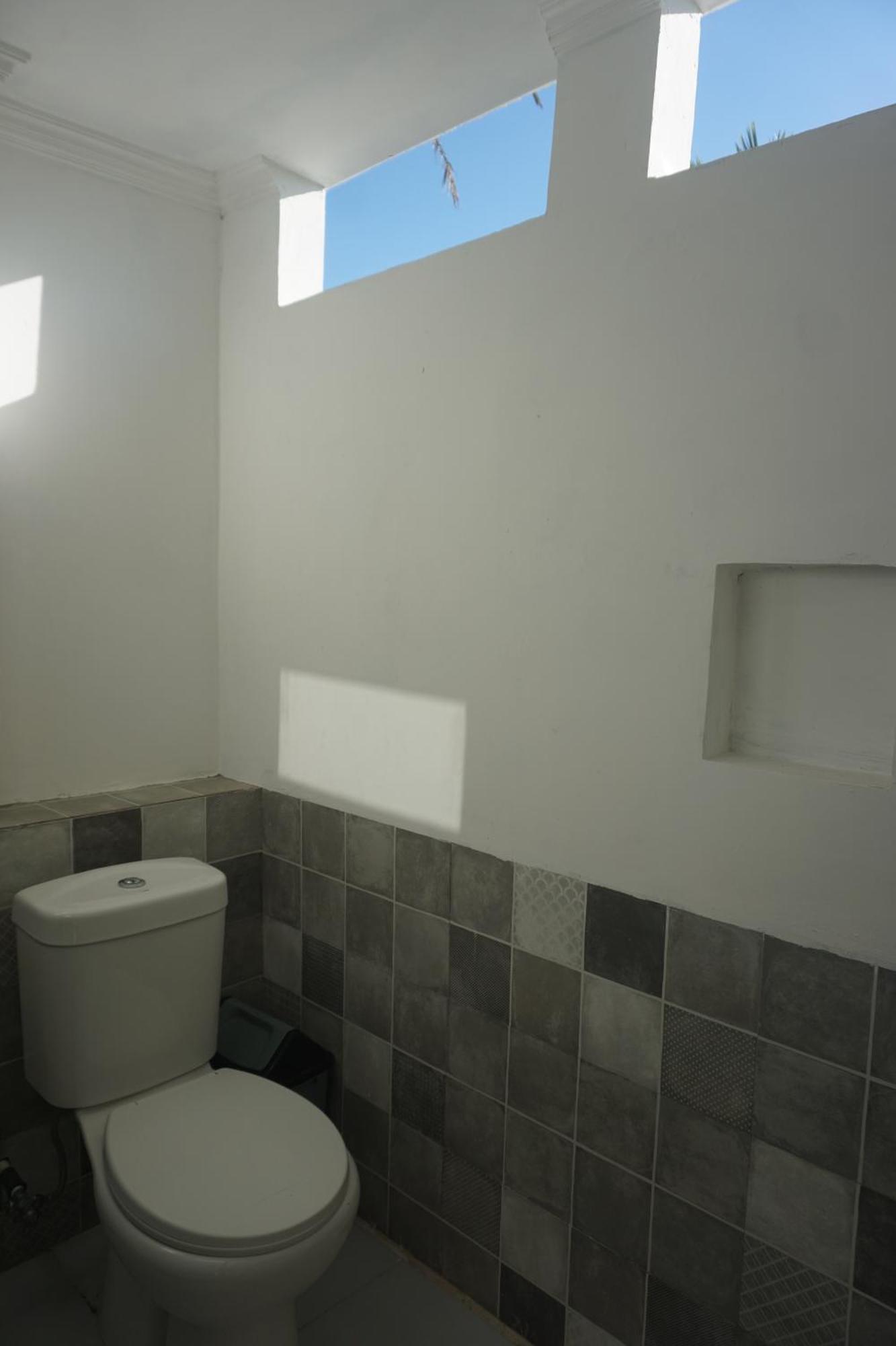 Black Sand Hostel Amed מראה חיצוני תמונה