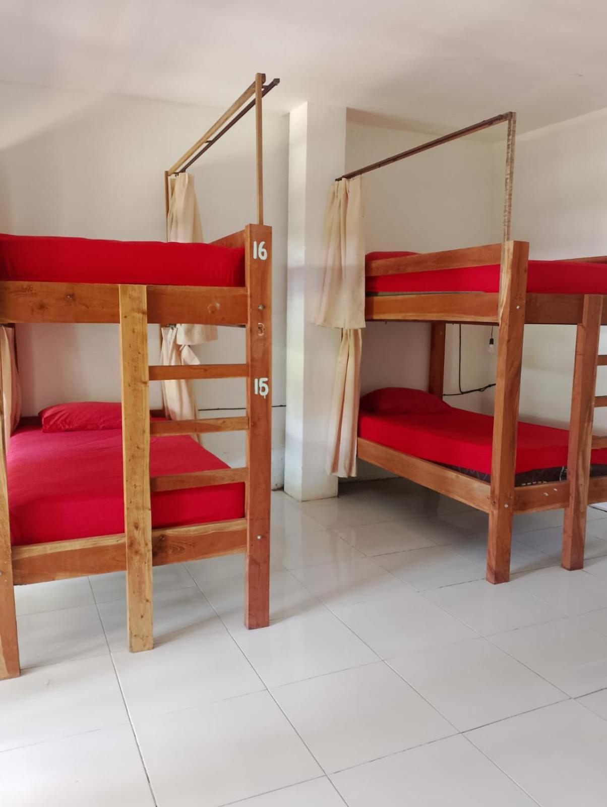 Black Sand Hostel Amed מראה חיצוני תמונה